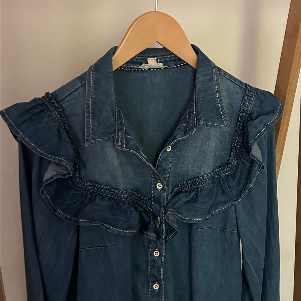 Anthropology Women's Denim Ruffle Top - Picture 6 of 6